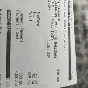 Beautiful wedding dress!